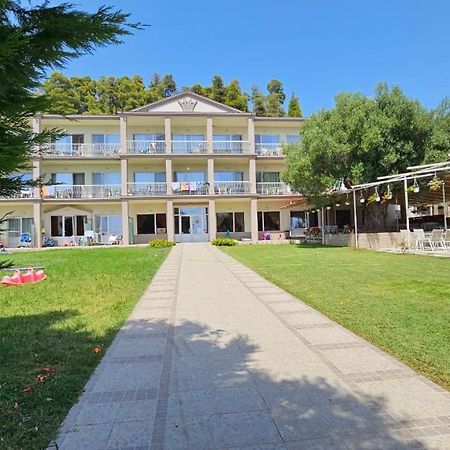 Crown Hotel Νέα Σκιώνη Εξωτερικό φωτογραφία